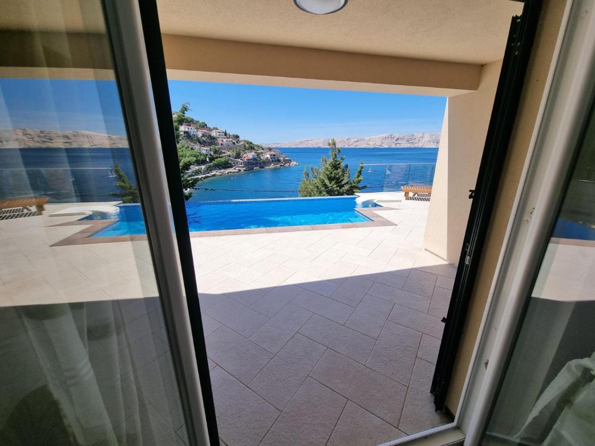 Villa Relax , With Seaview And Two Pools Near Beach Starigrad  Zewnętrze zdjęcie