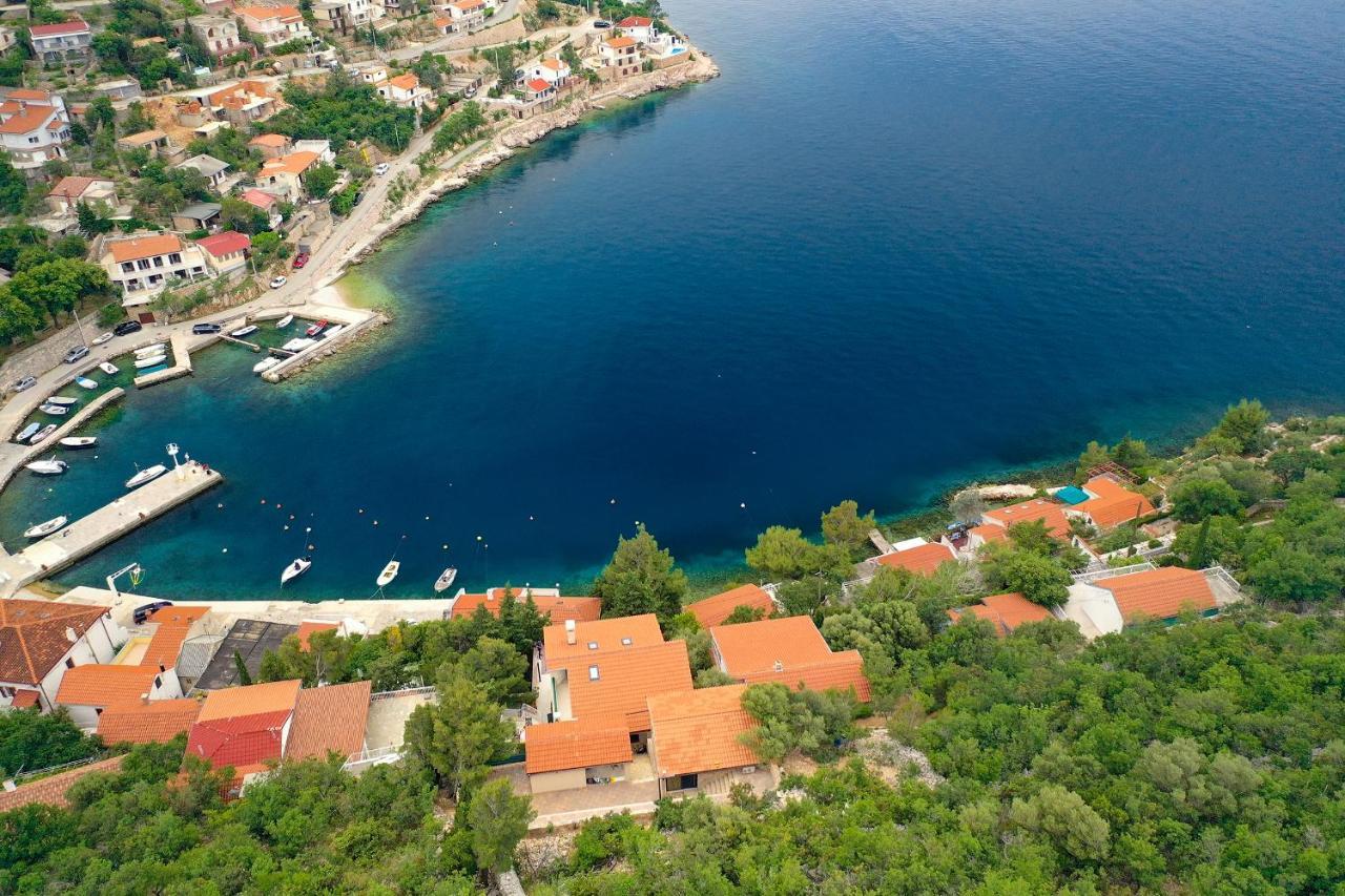 Villa Relax , With Seaview And Two Pools Near Beach Starigrad  Zewnętrze zdjęcie