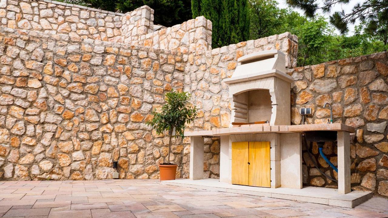 Villa Relax , With Seaview And Two Pools Near Beach Starigrad  Zewnętrze zdjęcie