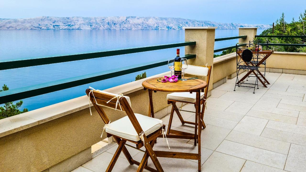 Villa Relax , With Seaview And Two Pools Near Beach Starigrad  Zewnętrze zdjęcie