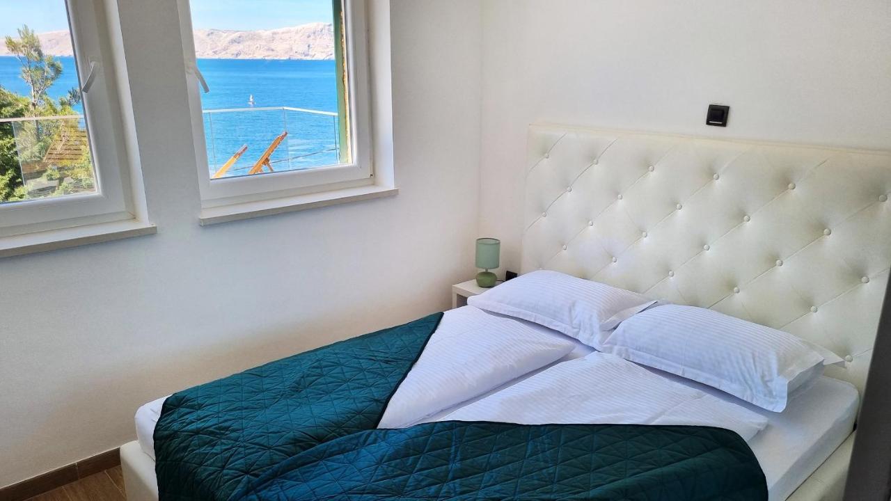 Villa Relax , With Seaview And Two Pools Near Beach Starigrad  Zewnętrze zdjęcie