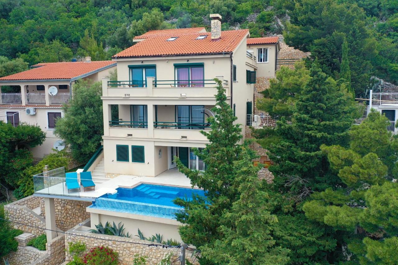 Villa Relax , With Seaview And Two Pools Near Beach Starigrad  Zewnętrze zdjęcie