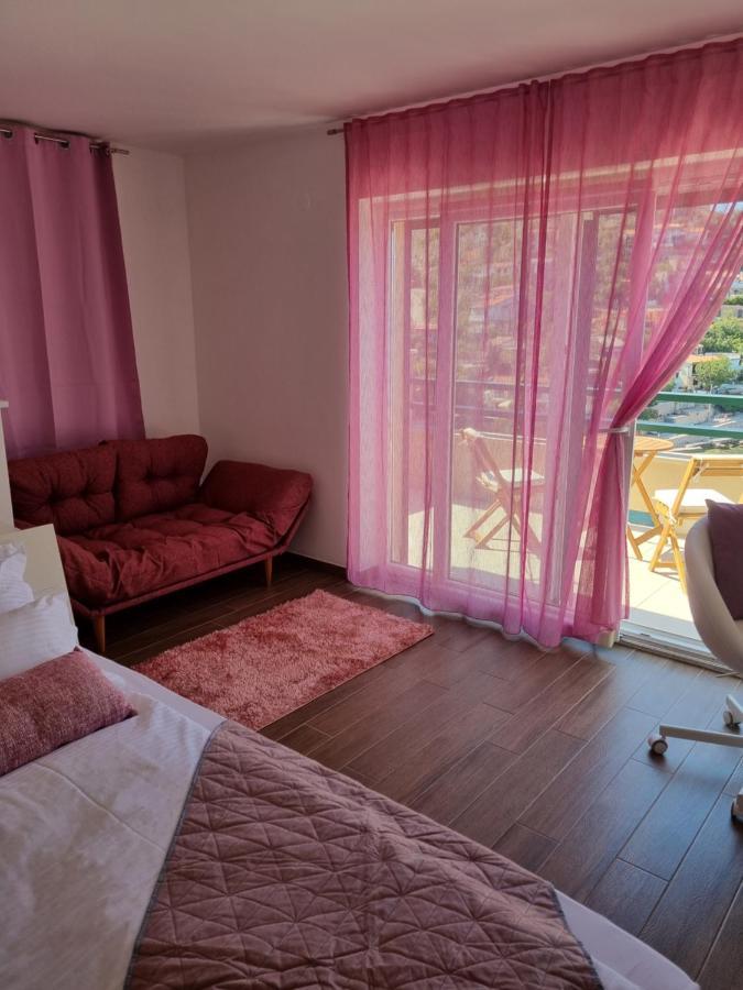 Villa Relax , With Seaview And Two Pools Near Beach Starigrad  Zewnętrze zdjęcie